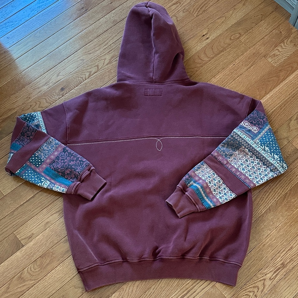Abercrombie & Fitch Maroon Hoodie with Patterned Sleeves - Picture 3 of 3